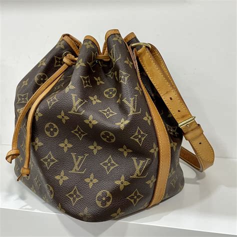 borse louis vuitton offerte on line|louis vuitton borse secchiello.